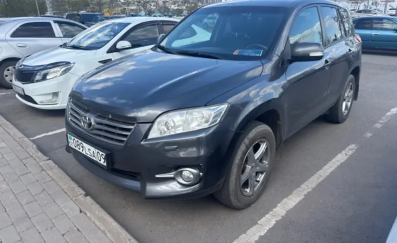 Toyota RAV4 2010 года за 9 000 000 тг. в Астана