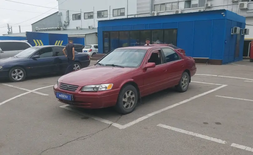 Toyota Camry 1998 года за 3 000 000 тг. в Алматы