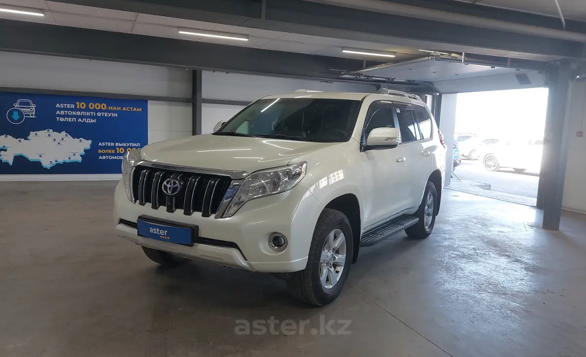 Toyota Land Cruiser Prado 2013 года за 18 500 000 тг. в Астана