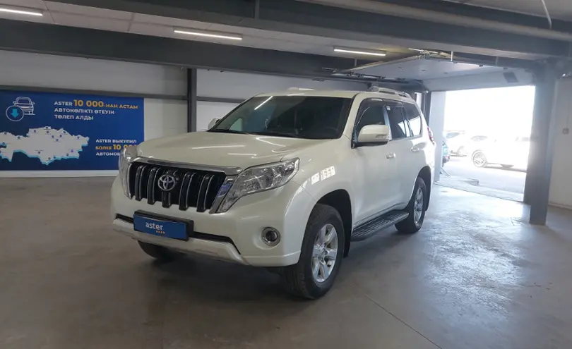 Toyota Land Cruiser Prado 2013 года за 18 500 000 тг. в Астана