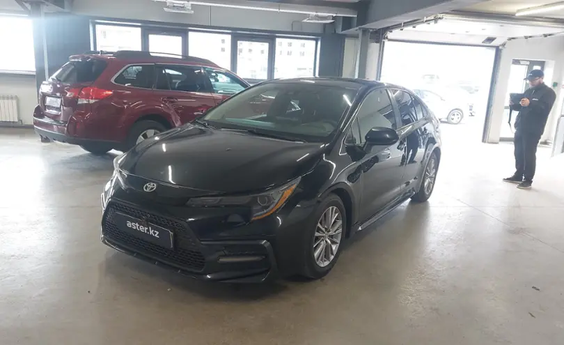 Toyota Corolla 2019 года за 9 000 000 тг. в Астана