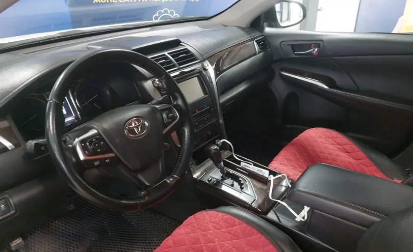 Toyota Camry 2015 года за 9 000 000 тг. в Астана фото 5