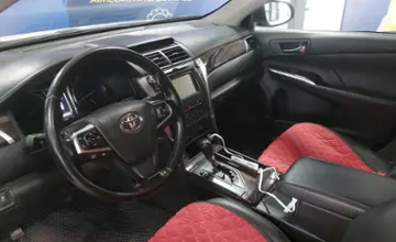 Toyota Camry 2015 года за 9 000 000 тг. в Астана фото 5
