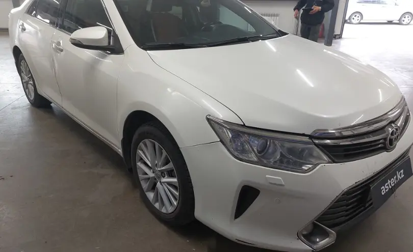 Toyota Camry 2015 года за 9 000 000 тг. в Астана фото 2
