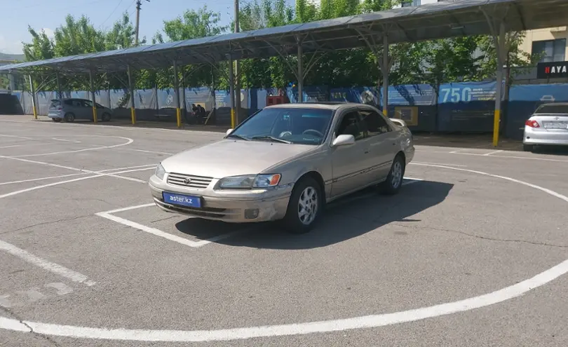 Toyota Camry 1998 года за 3 000 000 тг. в Алматы