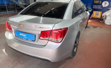 Chevrolet Cruze 2011 года за 3 300 000 тг. в Астана