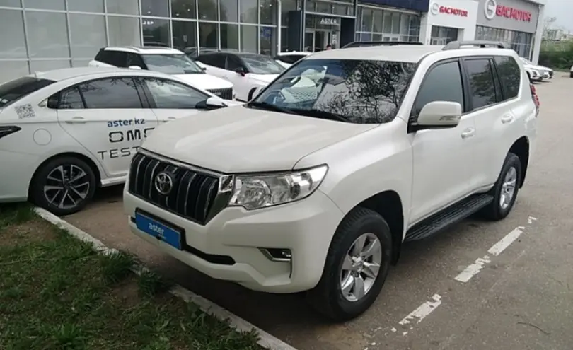 Toyota Land Cruiser Prado 2018 года за 21 000 000 тг. в Актобе