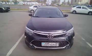 Toyota Camry 2018 года за 14 000 000 тг. в Астана фото 2