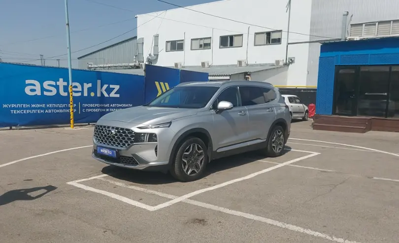 Hyundai Santa Fe 2022 года за 18 000 000 тг. в Алматы