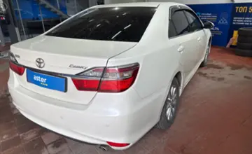Toyota Camry 2015 года за 9 500 000 тг. в Астана