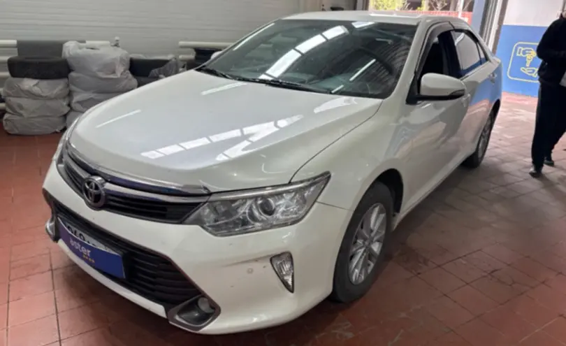 Toyota Camry 2015 года за 9 500 000 тг. в Астана