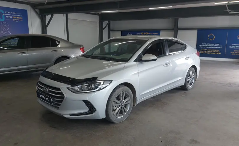 Hyundai Elantra 2018 года за 7 100 000 тг. в Астана