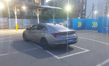Hyundai Elantra 2022 года за 9 000 000 тг. в Алматы фото 4