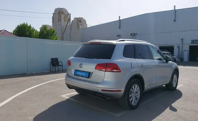 Volkswagen Touareg 2015 года за 13 000 000 тг. в Шымкент фото 3