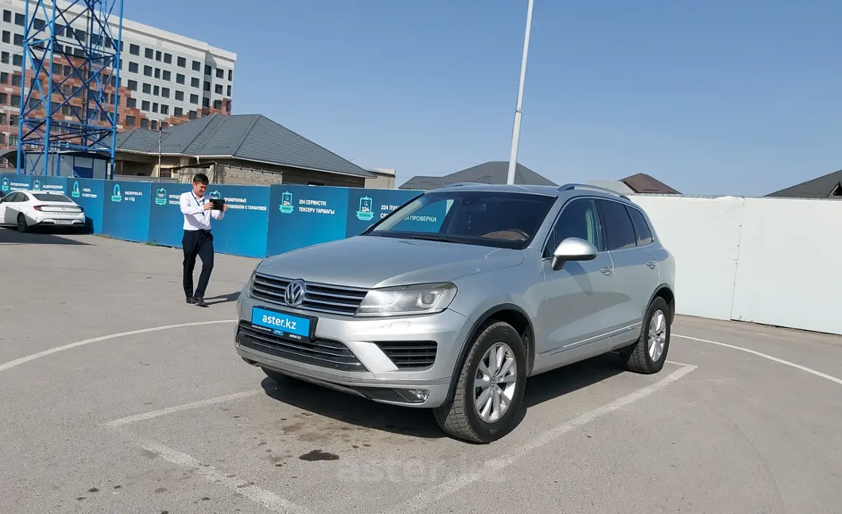Volkswagen Touareg 2015 года за 13 000 000 тг. в Шымкент