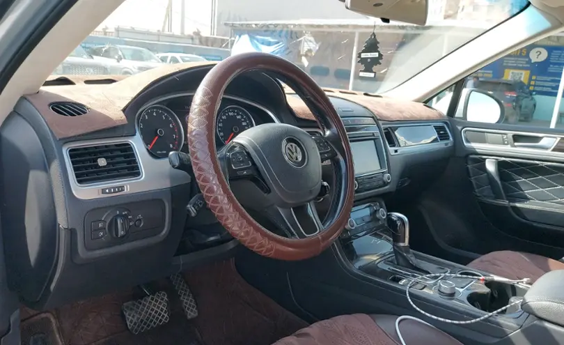 Volkswagen Touareg 2015 года за 13 000 000 тг. в Шымкент фото 5