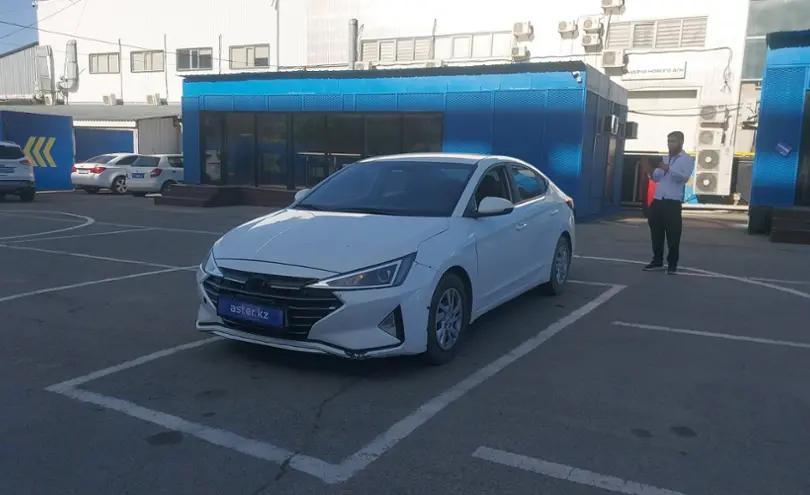 Hyundai Elantra 2019 года за 7 000 000 тг. в Алматы