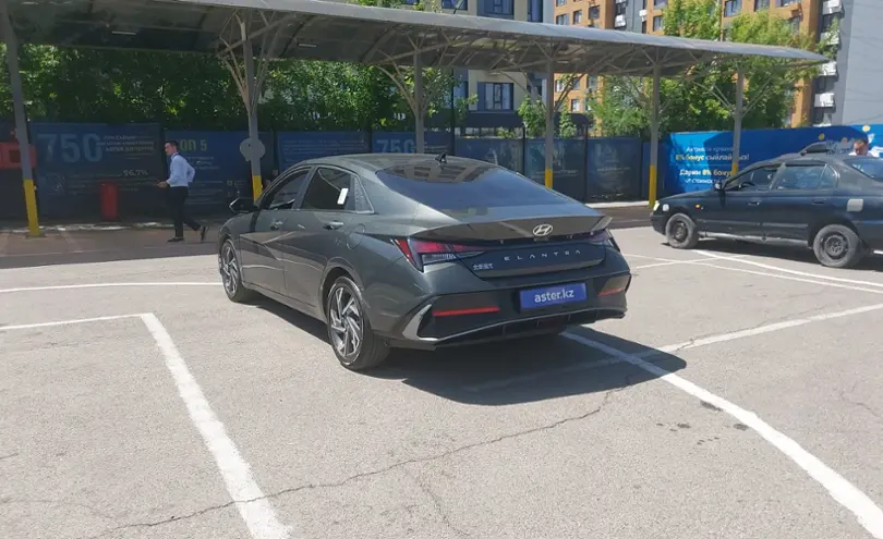 Hyundai Elantra 2024 года за 8 600 000 тг. в Алматы фото 4
