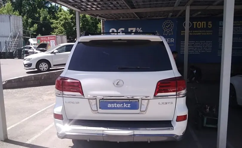 Lexus LX 2013 года за 21 000 000 тг. в Алматы