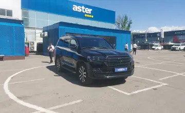 Toyota Land Cruiser 2018 года за 38 000 000 тг. в Алматы фото 2