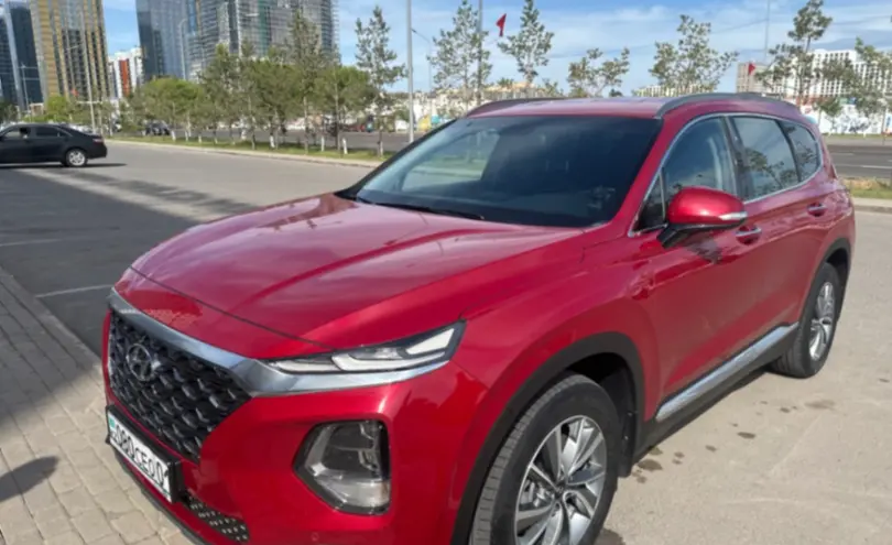 Hyundai Santa Fe 2019 года за 14 000 000 тг. в Астана