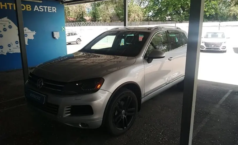 Volkswagen Touareg 2010 года за 8 000 000 тг. в Алматы