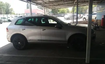 Volkswagen Touareg 2010 года за 8 000 000 тг. в Алматы фото 4
