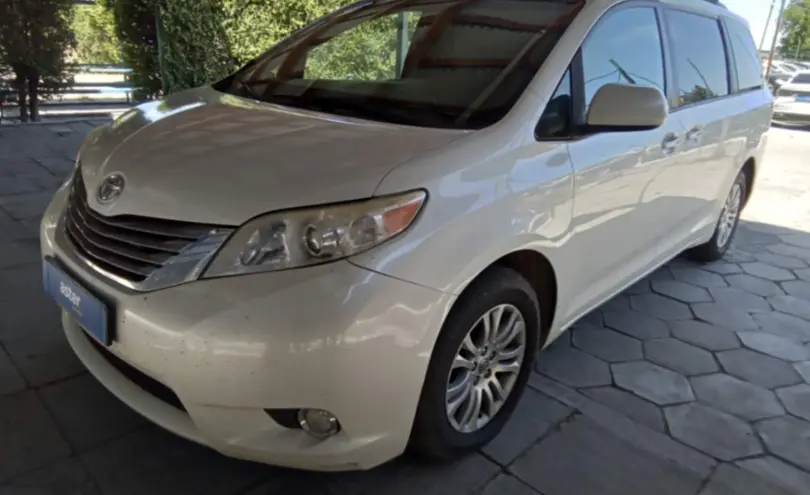 Toyota Sienna 2015 года за 13 000 000 тг. в Талдыкорган