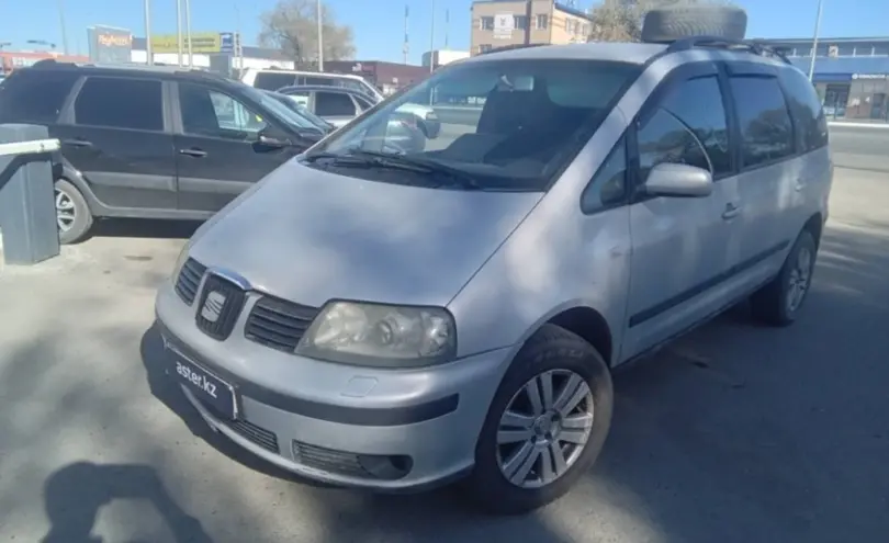 SEAT Alhambra 2002 года за 3 000 000 тг. в Уральск