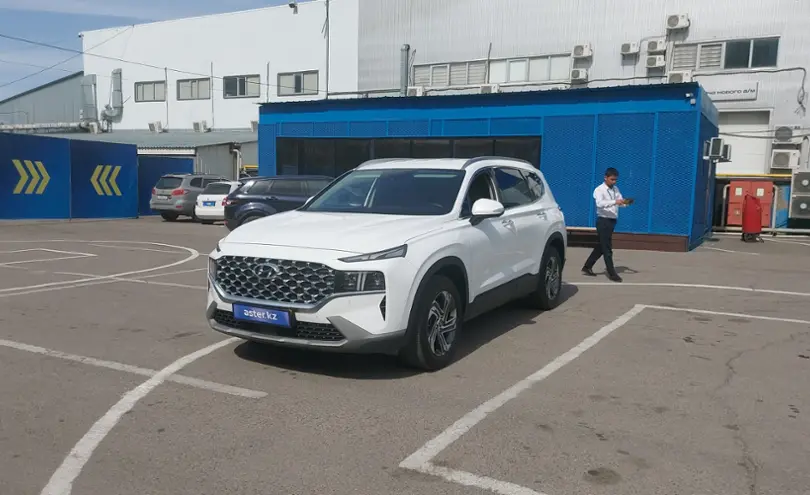 Hyundai Santa Fe 2021 года за 16 000 000 тг. в Алматы