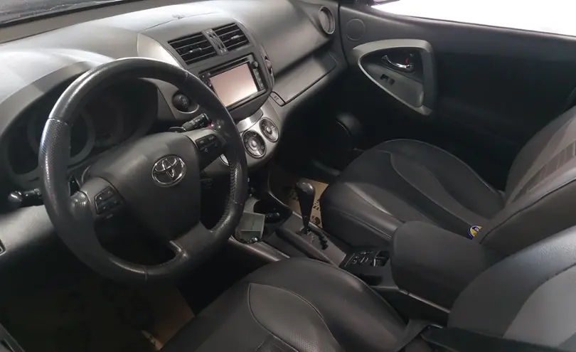Toyota RAV4 2012 года за 10 000 000 тг. в Астана фото 5