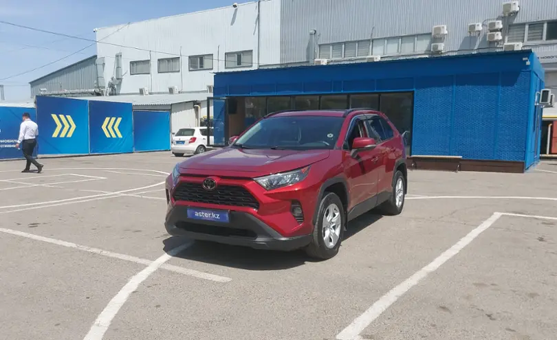 Toyota RAV4 2021 года за 14 500 000 тг. в Алматы