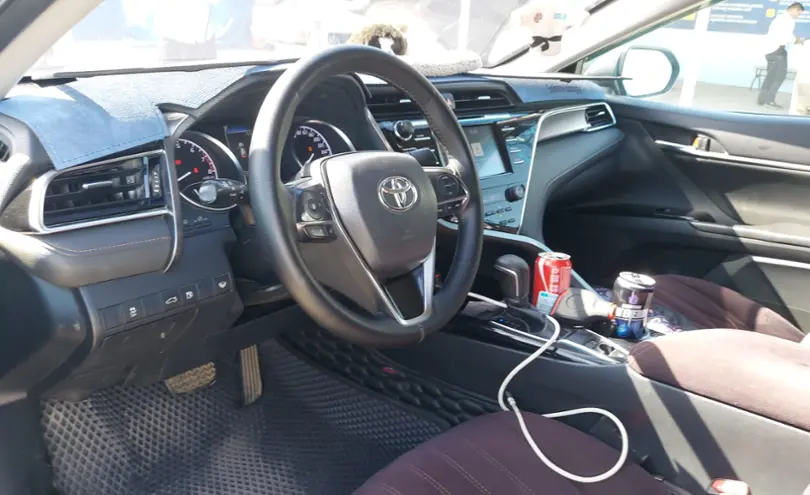 Toyota Camry 2018 года за 12 000 000 тг. в Шымкент фото 5