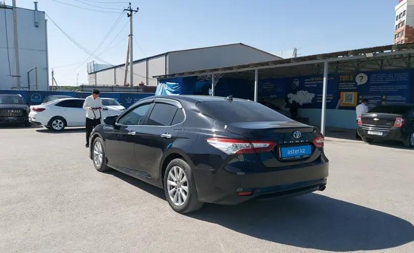 Toyota Camry 2018 года за 12 000 000 тг. в Шымкент фото 4