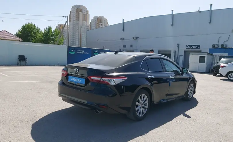 Toyota Camry 2018 года за 12 000 000 тг. в Шымкент фото 3