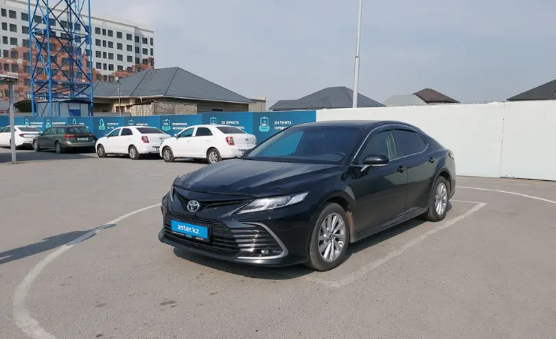Toyota Camry 2021 года за 13 500 000 тг. в Шымкент