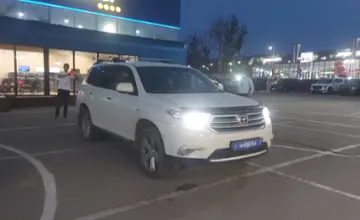 Toyota Highlander 2011 года за 13 000 000 тг. в Алматы фото 2