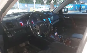 Toyota Highlander 2011 года за 13 000 000 тг. в Алматы фото 5