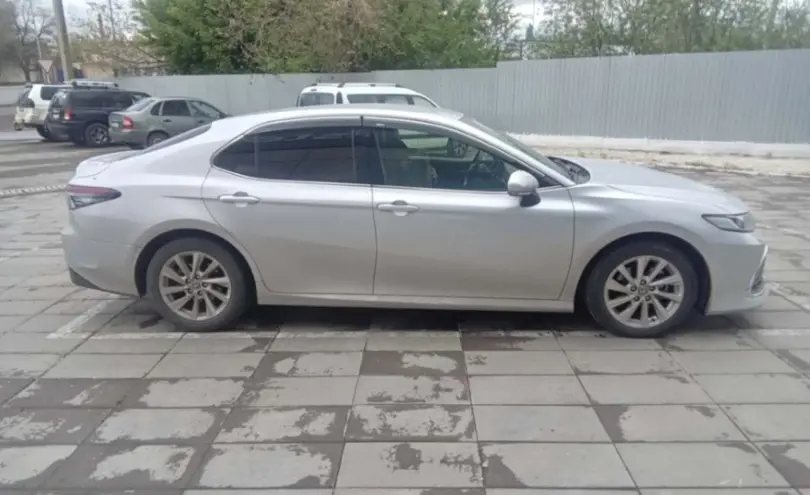 Toyota Camry 2023 года за 17 500 000 тг. в Уральск фото 4
