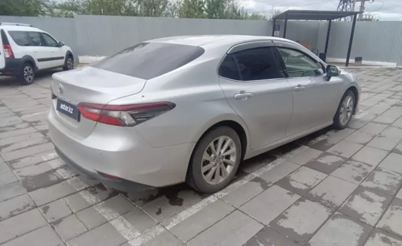 Toyota Camry 2023 года за 17 500 000 тг. в Уральск фото 5