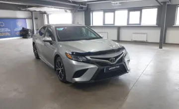 Toyota Camry 2018 года за 13 000 000 тг. в Астана фото 2