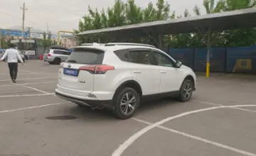 Toyota RAV4 2017 года за 12 500 000 тг. в Алматы фото 3