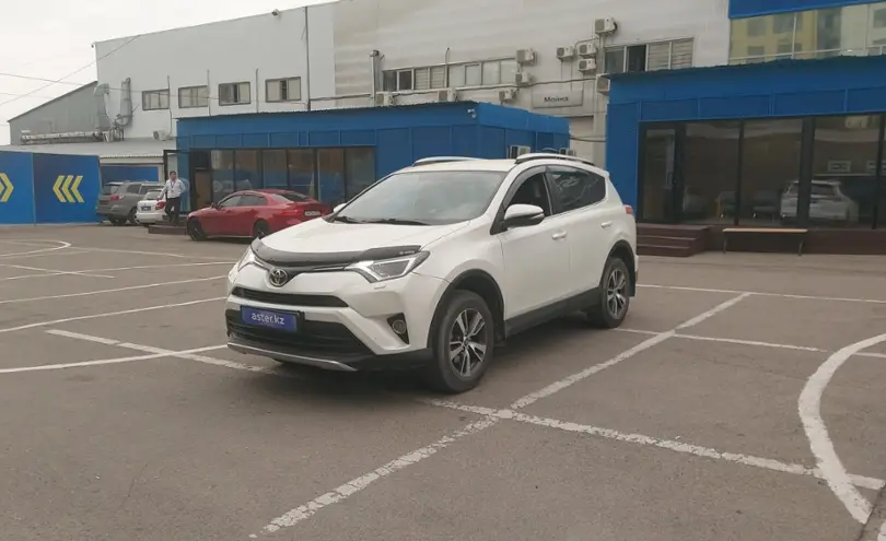 Toyota RAV4 2017 года за 12 500 000 тг. в Алматы