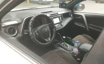 Toyota RAV4 2017 года за 12 500 000 тг. в Алматы фото 5