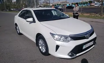 Toyota Camry 2016 года за 11 000 000 тг. в Астана фото 3