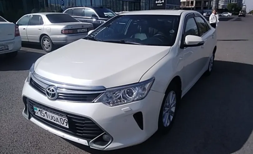 Toyota Camry 2016 года за 11 000 000 тг. в Астана