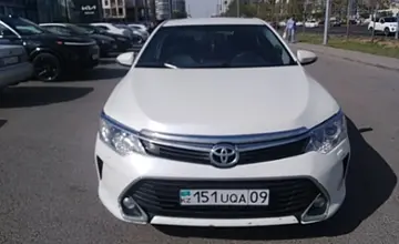 Toyota Camry 2016 года за 11 000 000 тг. в Астана фото 2