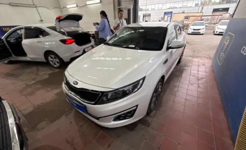 Kia K5 2014 года за 8 000 000 тг. в Астана