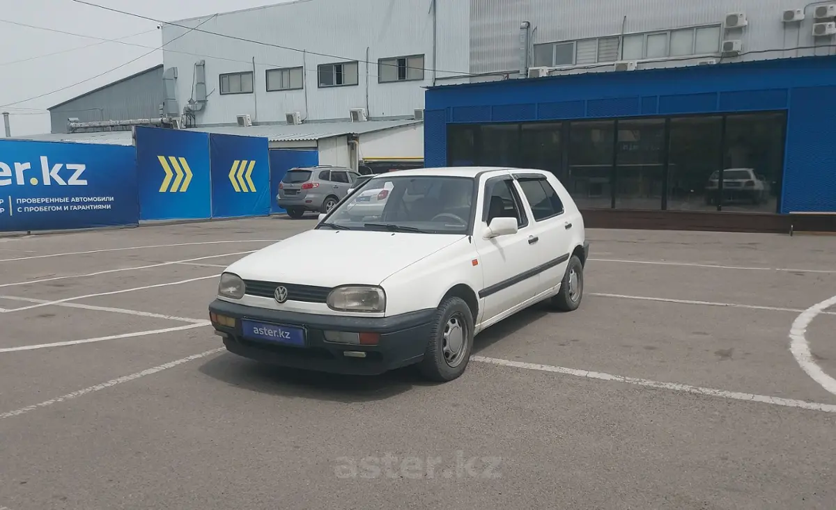 Volkswagen Golf 1993 года за 800 000 тг. в Алматы