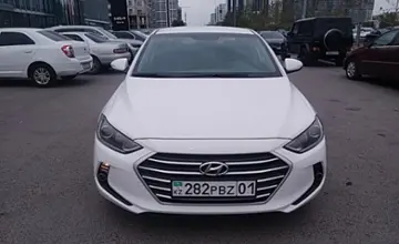 Hyundai Elantra 2017 года за 7 000 000 тг. в Астана фото 2